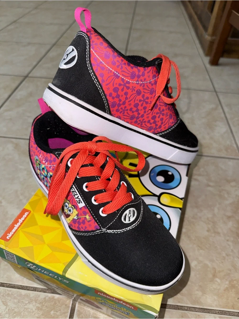 Heelys Kids Black & Pink SpongeBob 'Good Mood' Lace-Up Sneakers